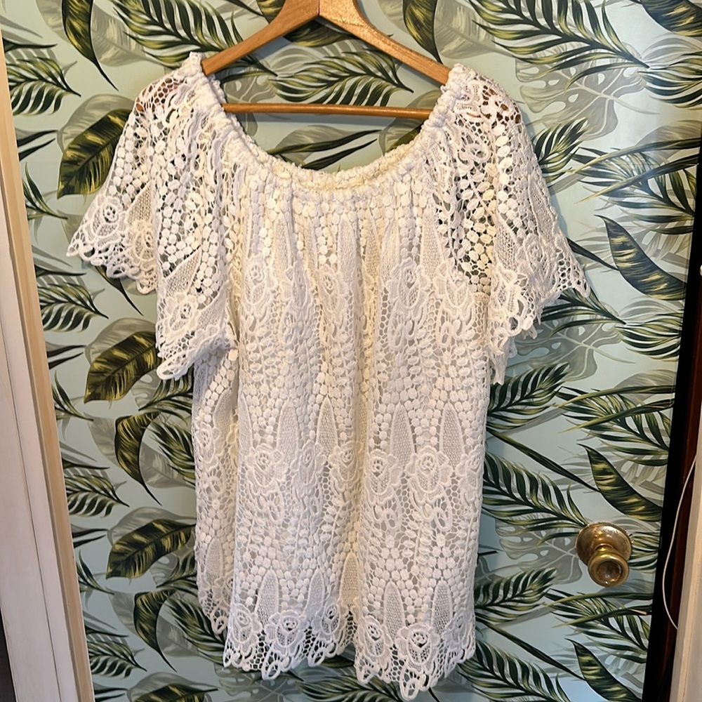 KK20 white lace blouse a diva 1X